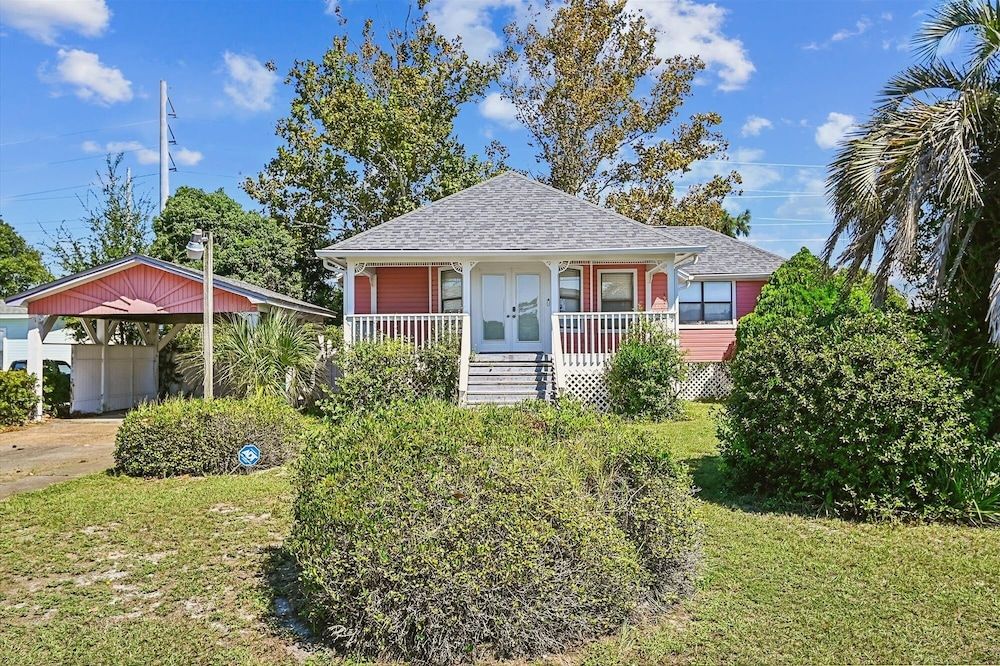 House, 2 Bedrooms