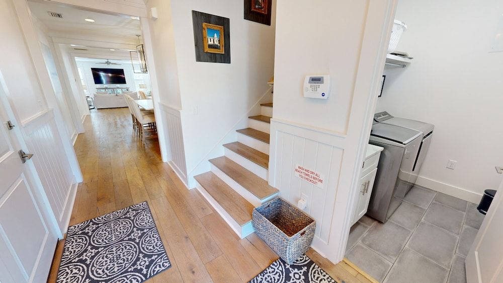House, 5 Bedrooms