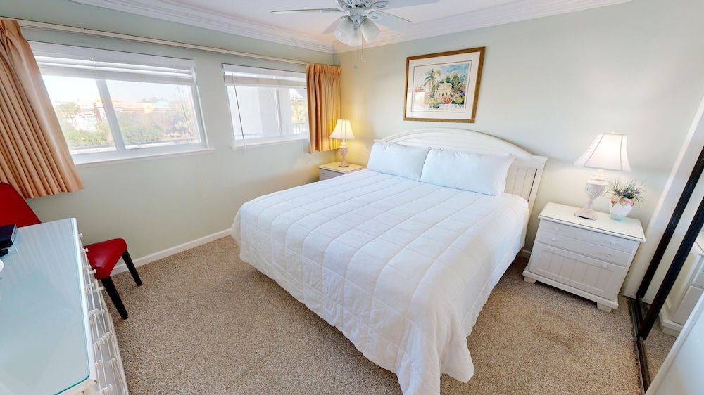 Condo, 1 Bedroom