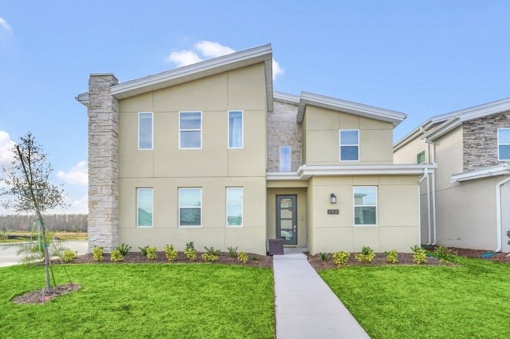 House, Multiple Bedrooms