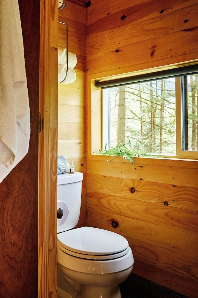 Postcard Cabins Barber Creek, Outdoor Collection by Marriott Bonvoy Standard Cabin, 1 Queen Bed 6