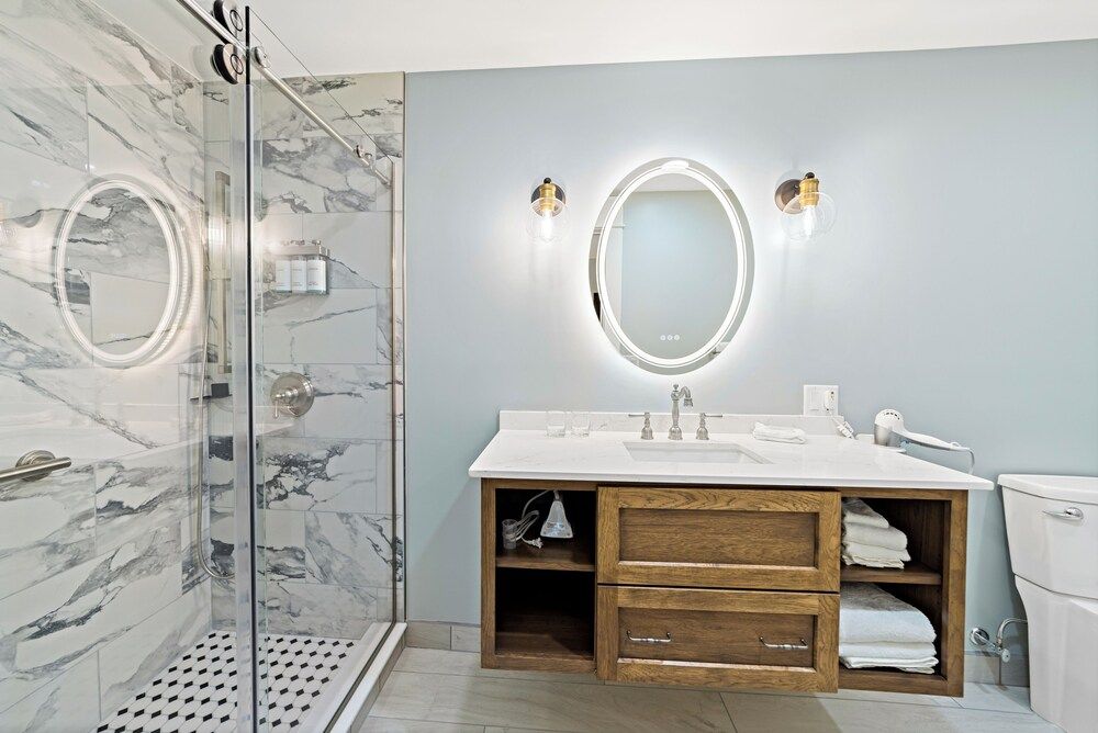 The White Inn Room, Multiple Beds 5