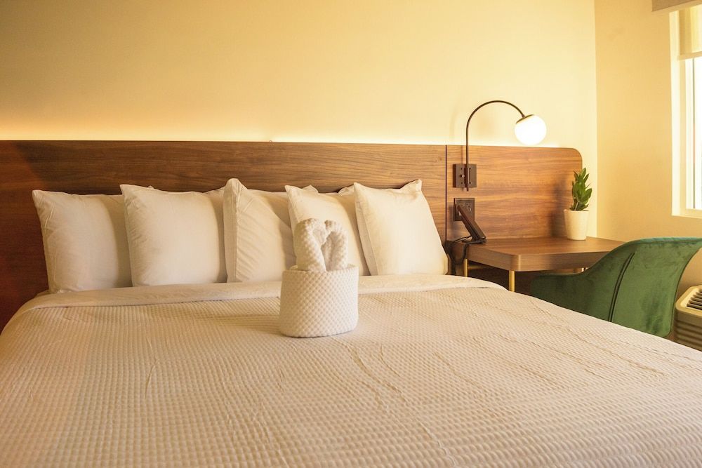 The Alice Hotel Premium Suite, 1 King Bed 2