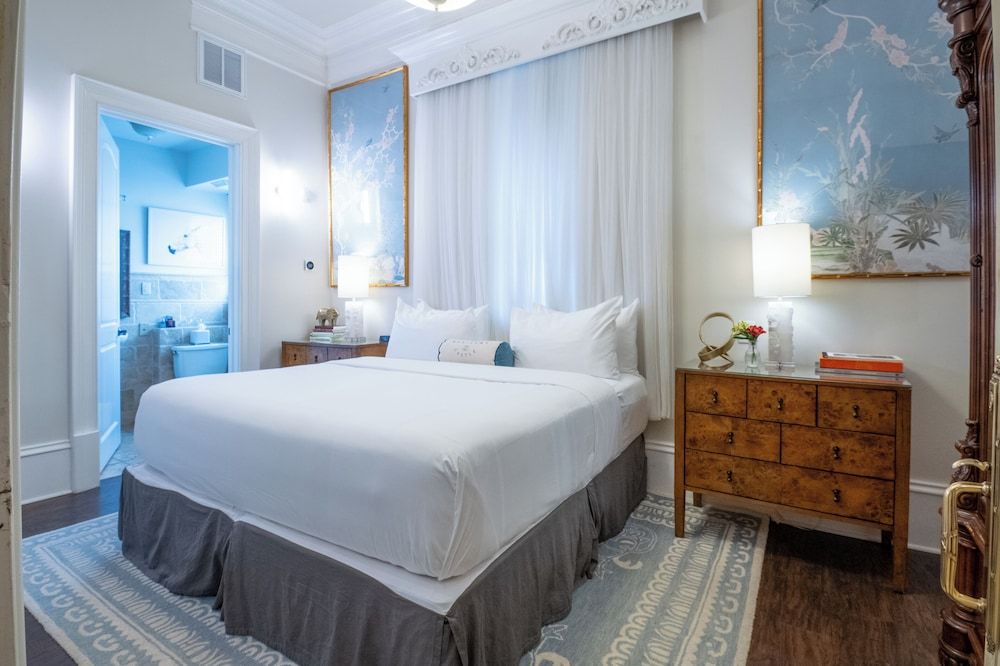 The Kentucky Castle Basic Double Room