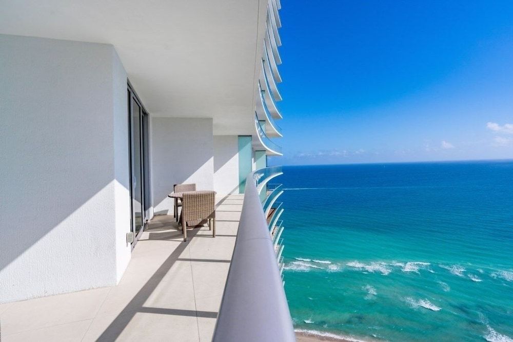 Condo, 2 Bedrooms