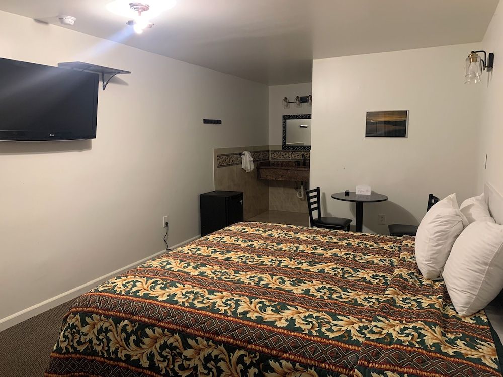 Westview Motel Standard Single Room, 1 Bedroom 5