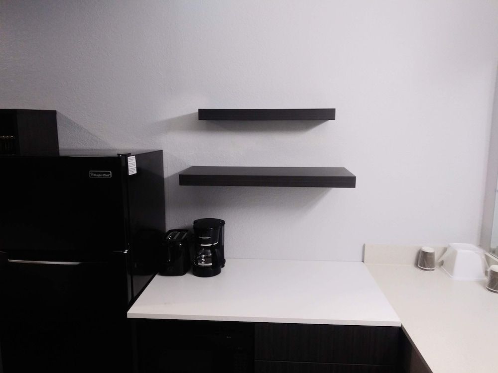 Studio 6 West Sacramento, CA Standard Room, 2 Queen Beds, Non Smoking 5