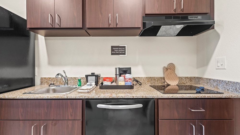 Suite, 1 King Bed with Sofa bed, Non Smoking (Single King Extended Stay)
