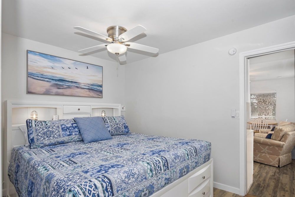 House, Multiple Beds (Lucky Charm)