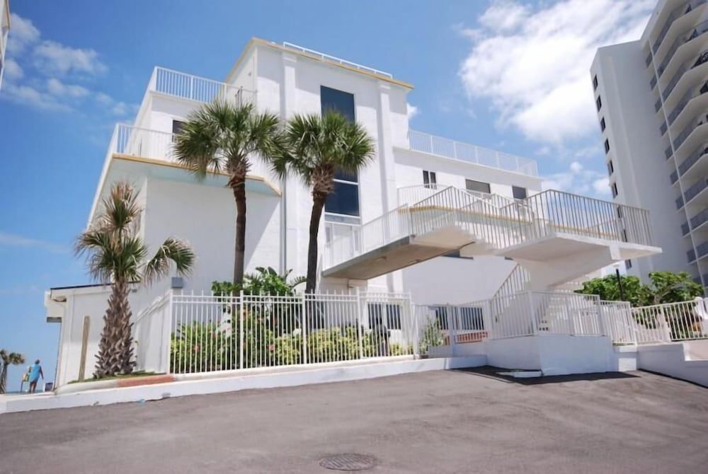 Condo, 1 King Bed with Sofa bed (Smyrna Beach Club 818B)
