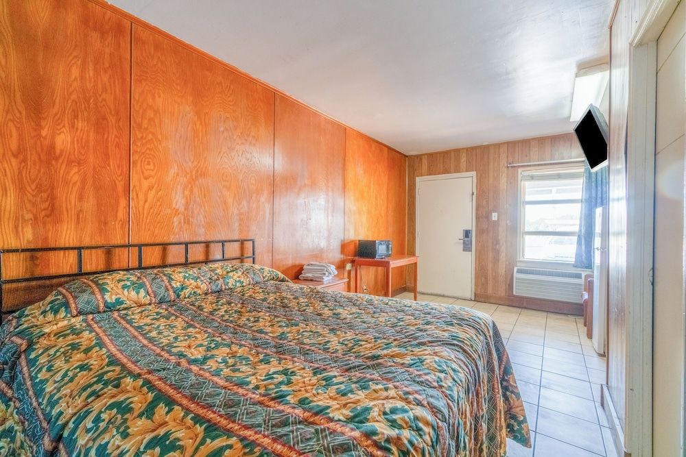 Room, 1 Queen Bed, Non Smoking