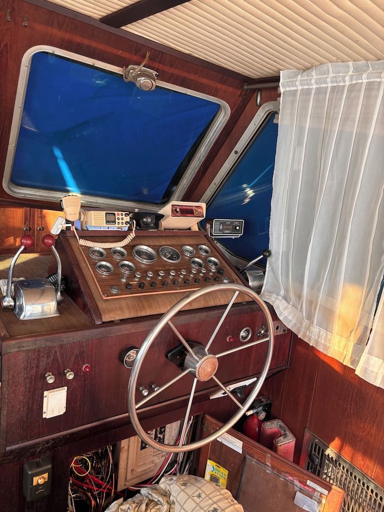 Yacht Time Cabin, Balcony, Bay View 2