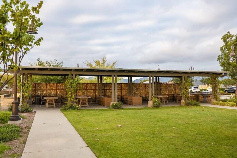 @marbella Lane -amazing 5BR Home in Rancho Mission House (5 Bedrooms) 70