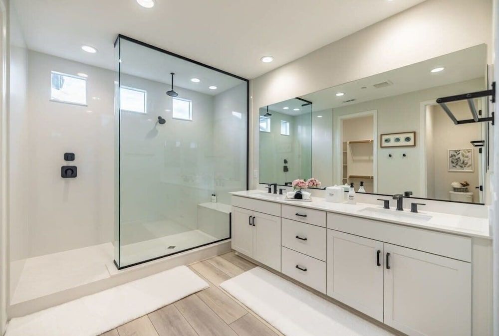 @marbella Lane -amazing 5BR Home in Rancho Mission House (5 Bedrooms) 29