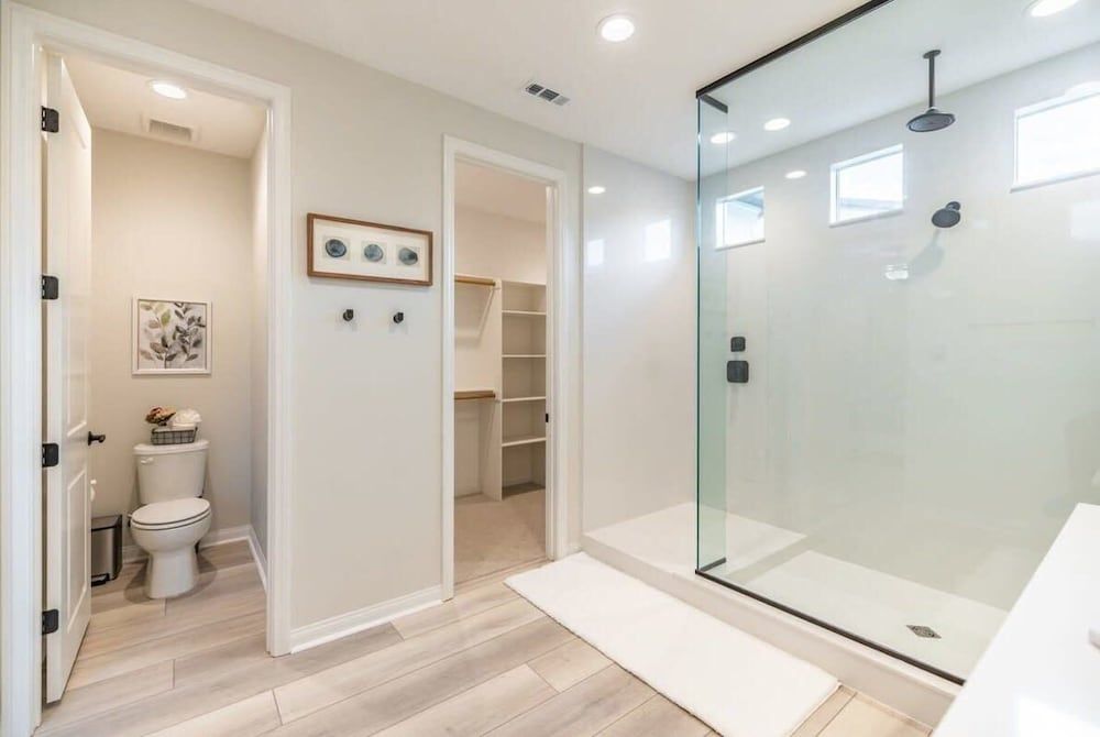 @marbella Lane -amazing 5BR Home in Rancho Mission House (5 Bedrooms) 30