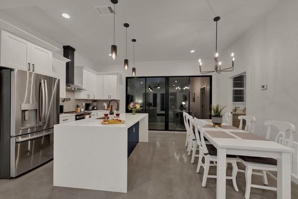 Serene Getaway Nestled in the Tx Hill Country! House, Multiple Beds, Patio (407 Lamplight Rd.) 9