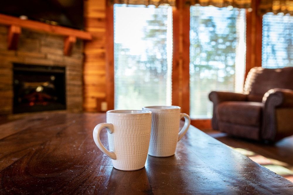 Exquisite Getaway w Indoor Pool Theater Apartment 22