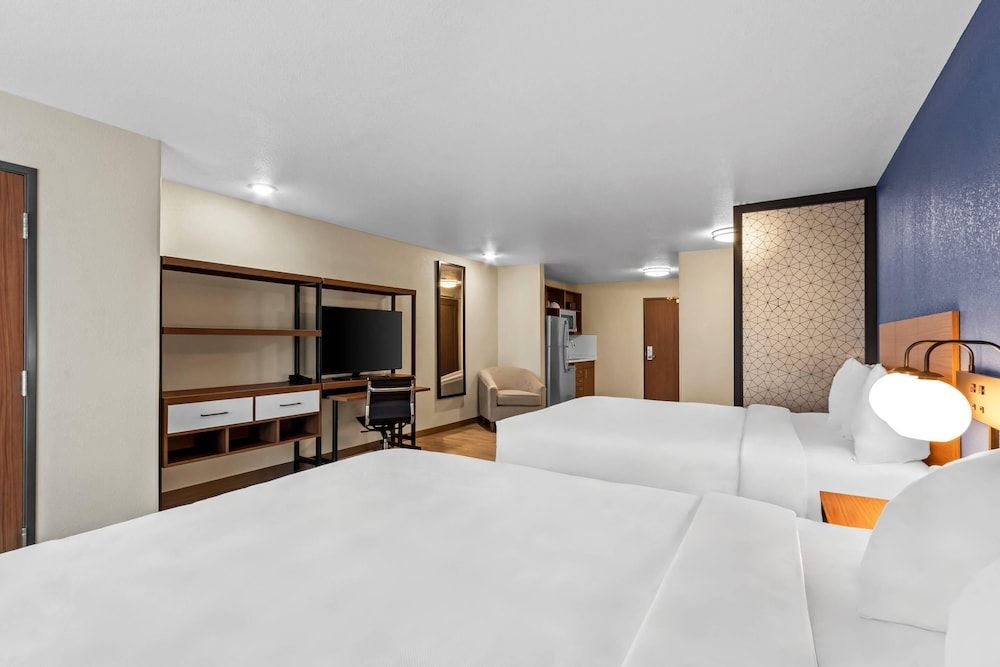 Everhome Suites Yuma East I-8 Suite, 2 Queen Beds, Non Smoking 5