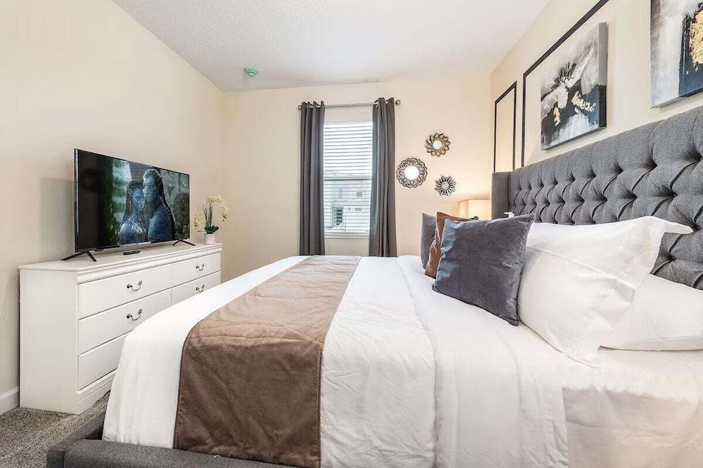 House, Multiple Beds, Pool Access, Pool View (4578NL SL)