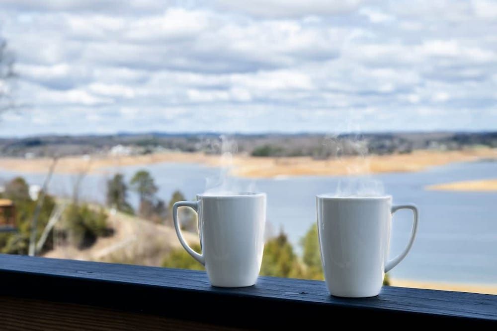 NEW Lake Cabin Sleeps 14 Indoor Pool Hot Tub Suite 45