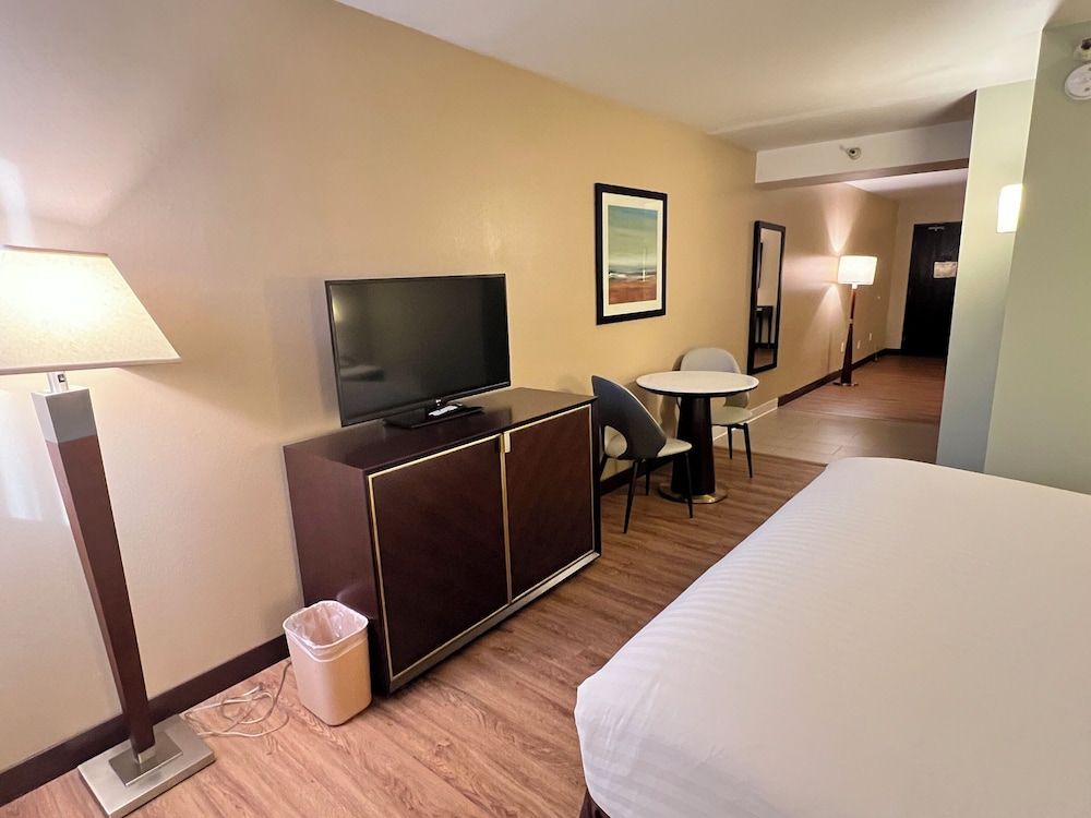 Alhambra Hotel Basic Studio Suite 7