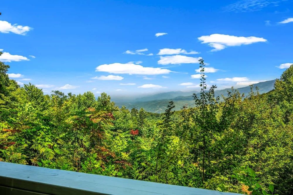 180 Views Sleeps 7 Private Hot Tub Full Kitchen Suite 30