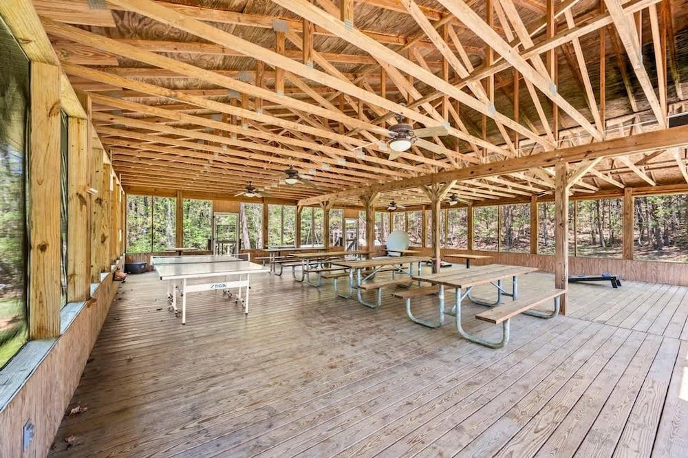 Mountain Views Indoor Pool Hot Tub Sleeps 4 Apartment 19