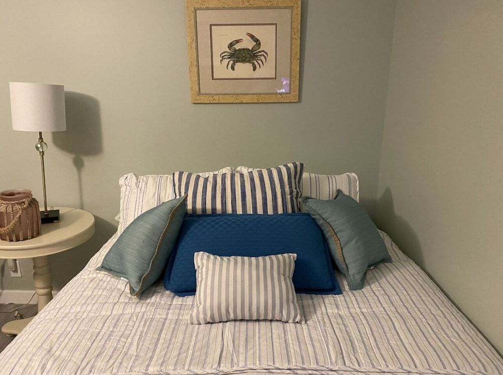 Luxury Single Room, Lake View