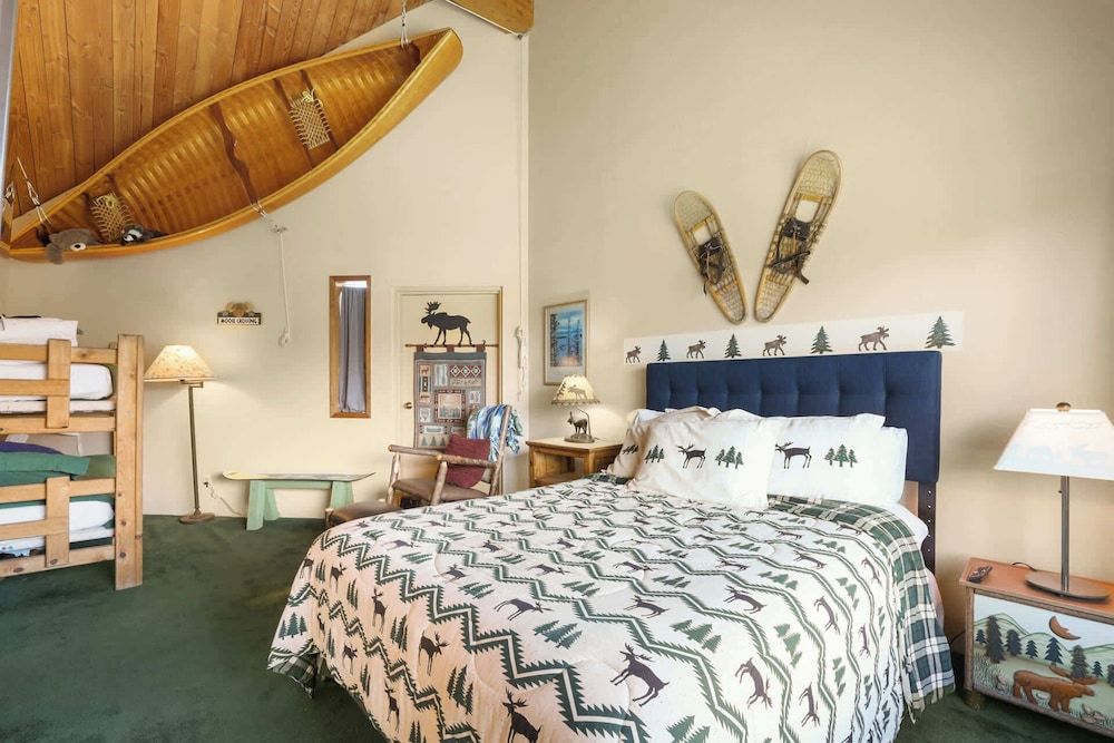 Apartment, Multiple Beds, Patio, Mountain View (Tahoe Keys Marina View)