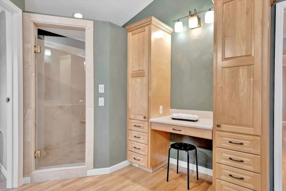 Stones Throw Beachfront Premier Suite 4 Views Apartment 37