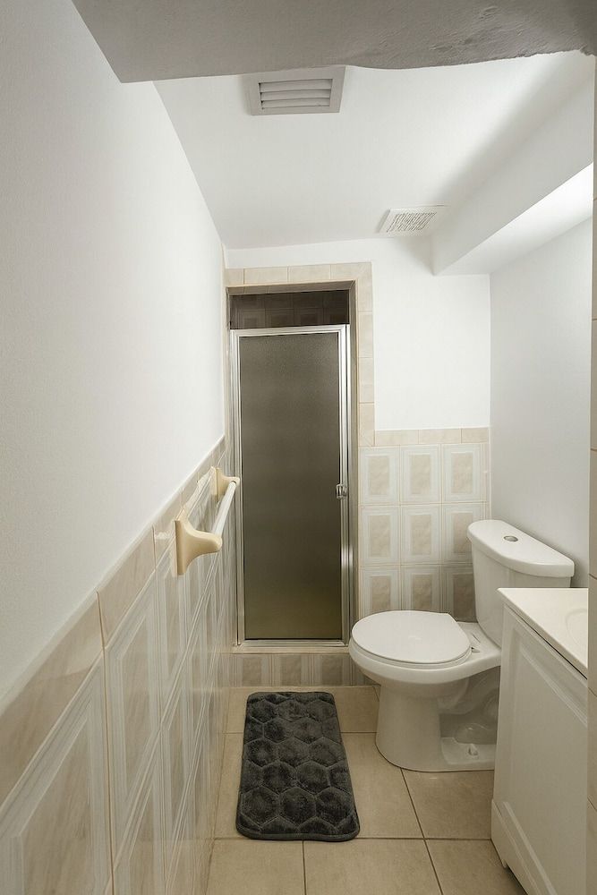 Pacifica by Fort Lauderdale Airport Deluxe Double Room 12