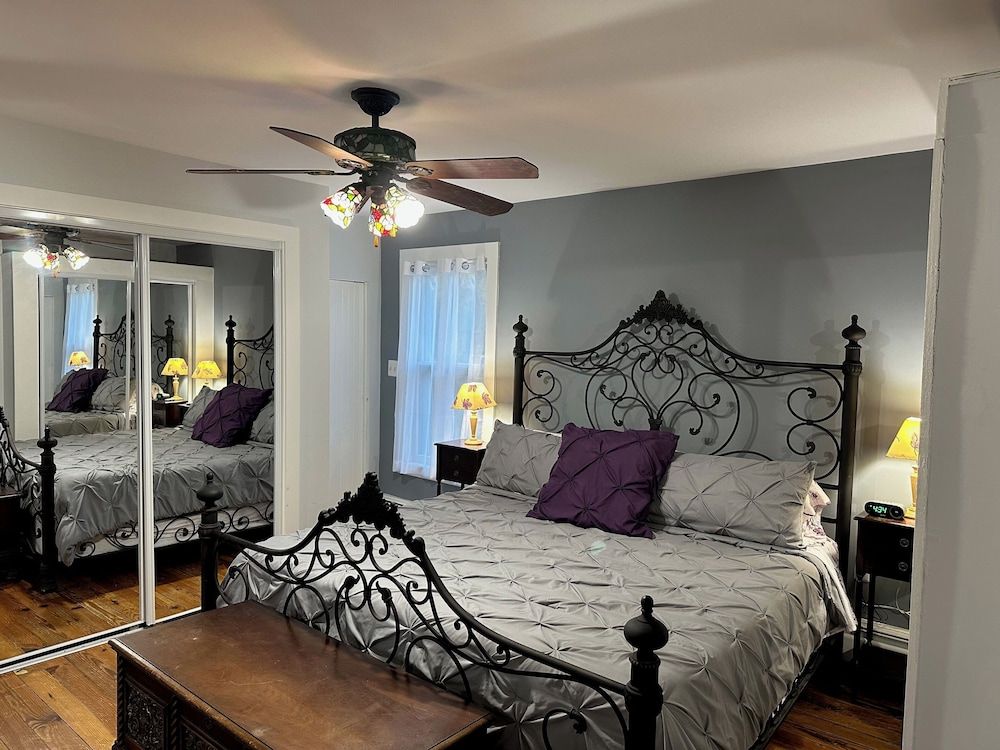 Deluxe Studio Suite