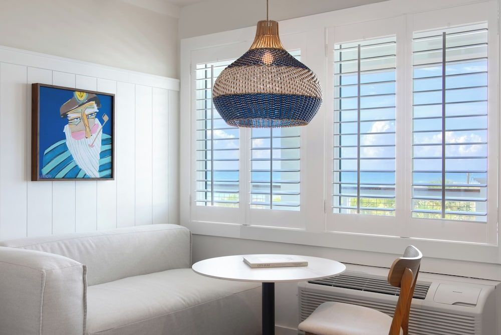 Oceaneer Deluxe Room, Multiple Beds, Ocean View 5