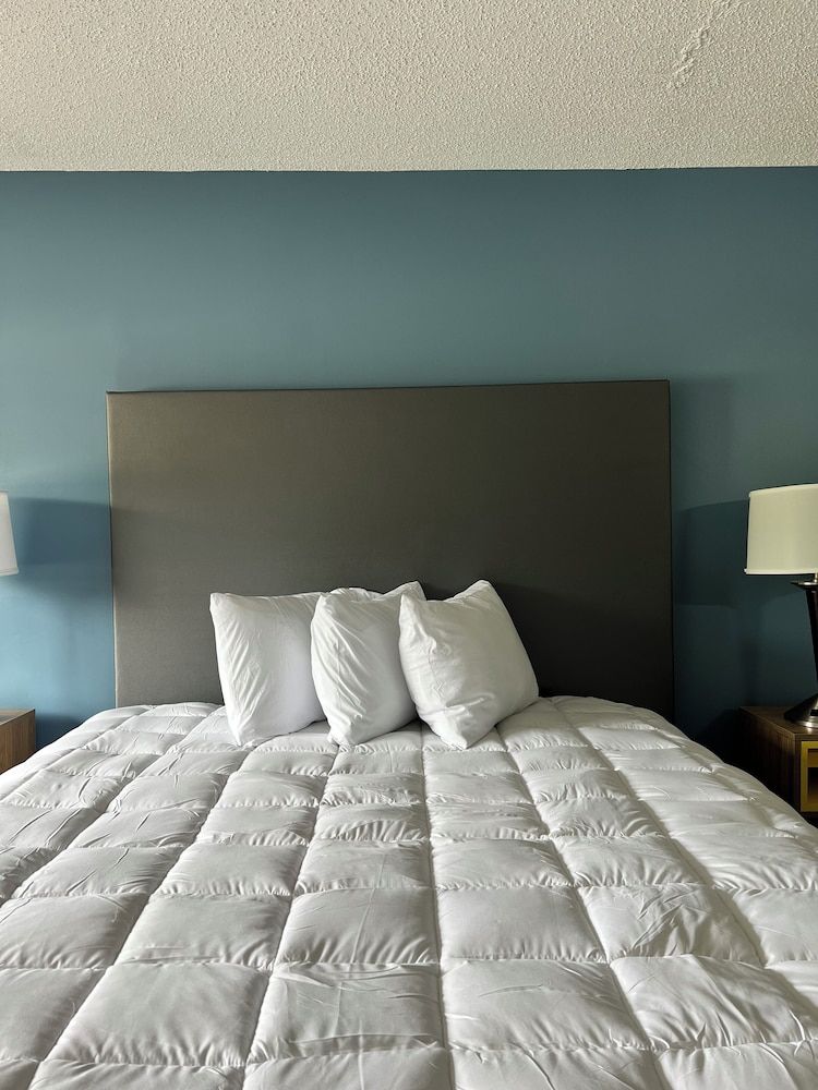 Basic Double Room, 2 Queen Beds, Non Smoking