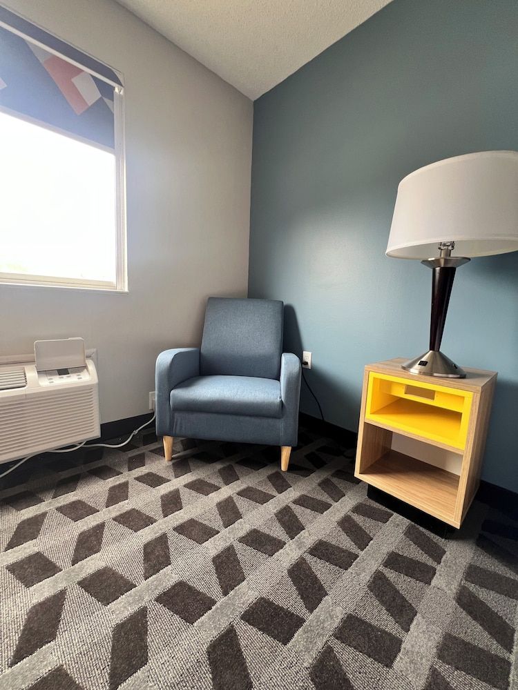 Deluxe Suite, 1 King Bed, Non Smoking