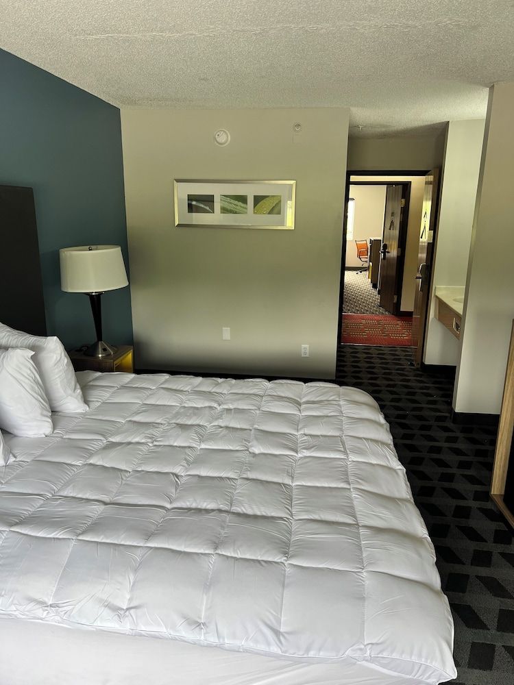 Basic Double Room, 2 Queen Beds, Non Smoking