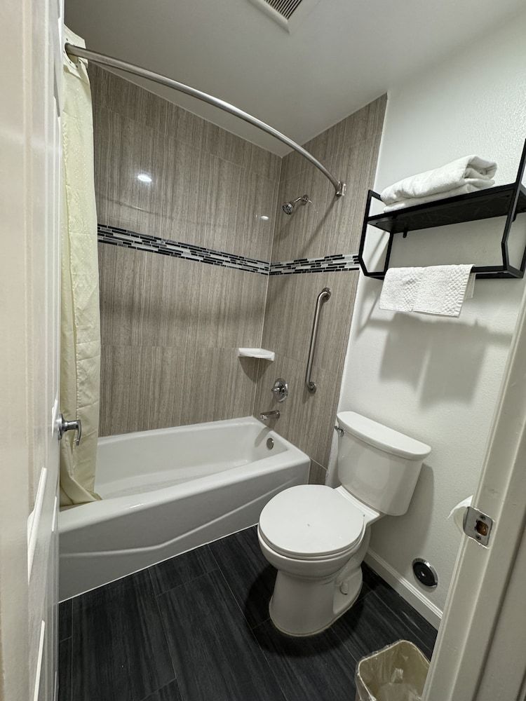 Dutch Motel Standard Single Room, Non Smoking 5