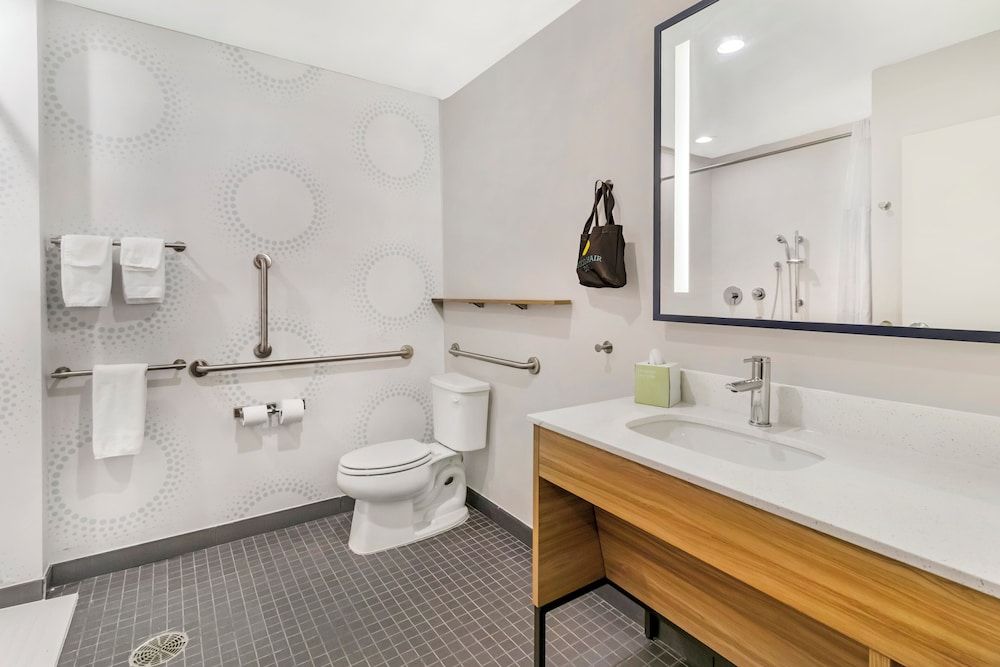 Tru By Hilton Goodlettsville Nashville Room, 2 Queen Beds, Accessible, Bathtub 5