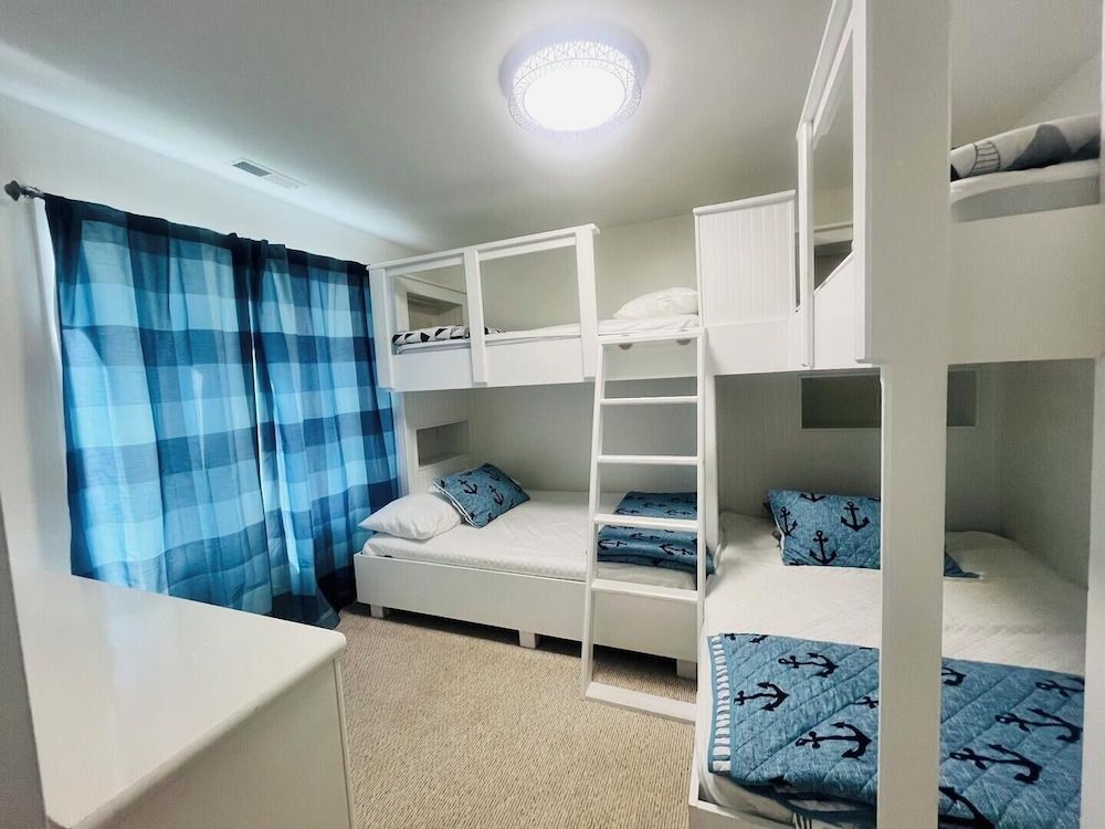 House, Multiple Beds, Balcony