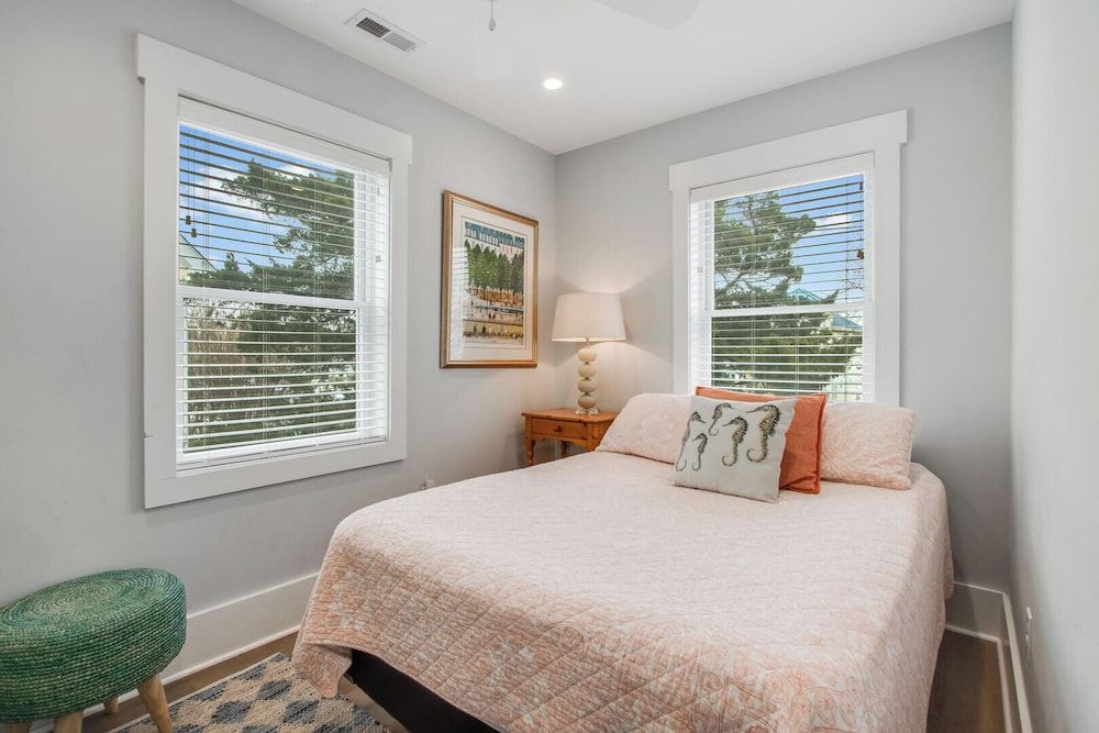 Cottage, Multiple Beds, Kitchen, Garden View