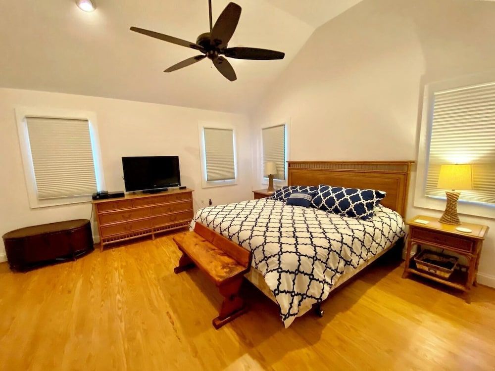 Cottage, Multiple Beds, Patio, Garden View (NORFOLK STREET 123)
