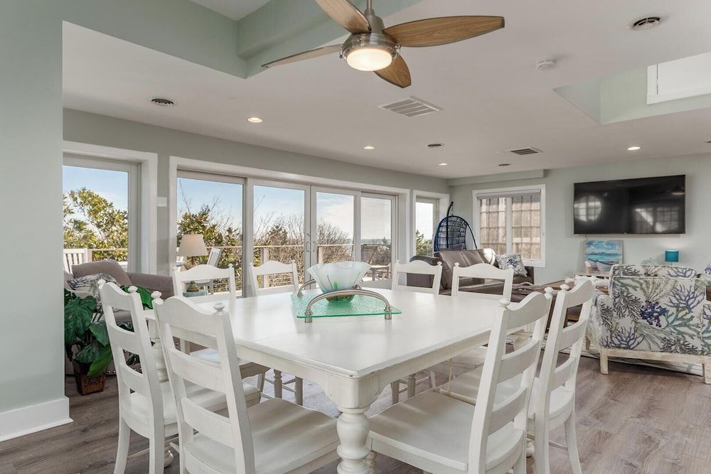House, Multiple Beds, Patio (SURF AVENUE 48)