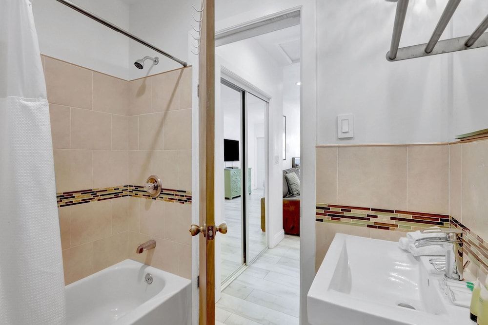 Orange Dream on the Water Apartment 47