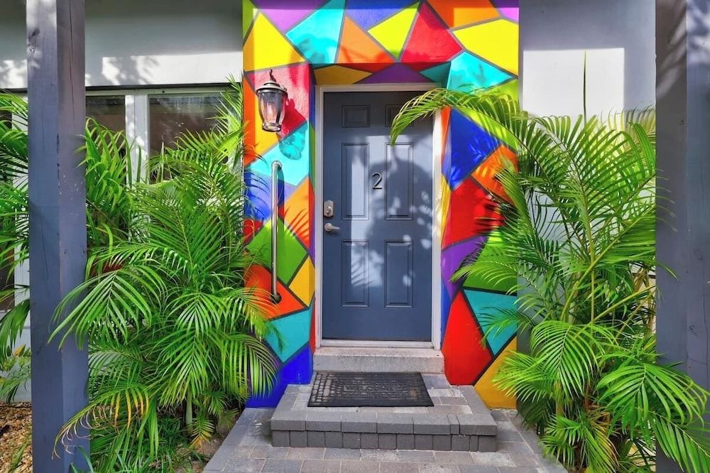 Orange Dream on the Water Apartment 9