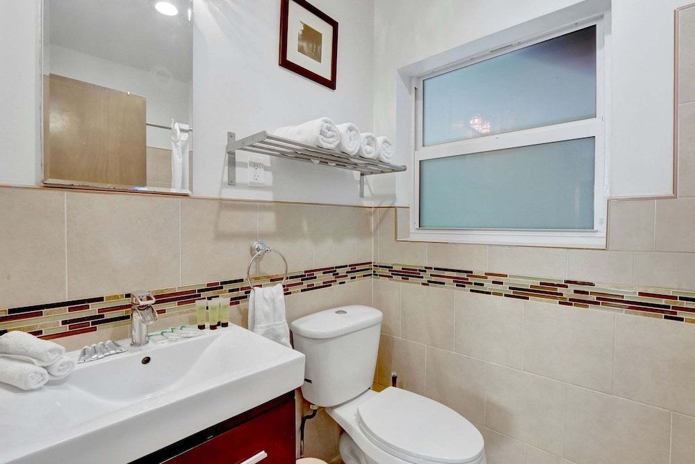 Orange Dream on the Water Apartment 46