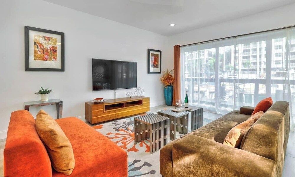 Orange Dream on the Water Apartment 8