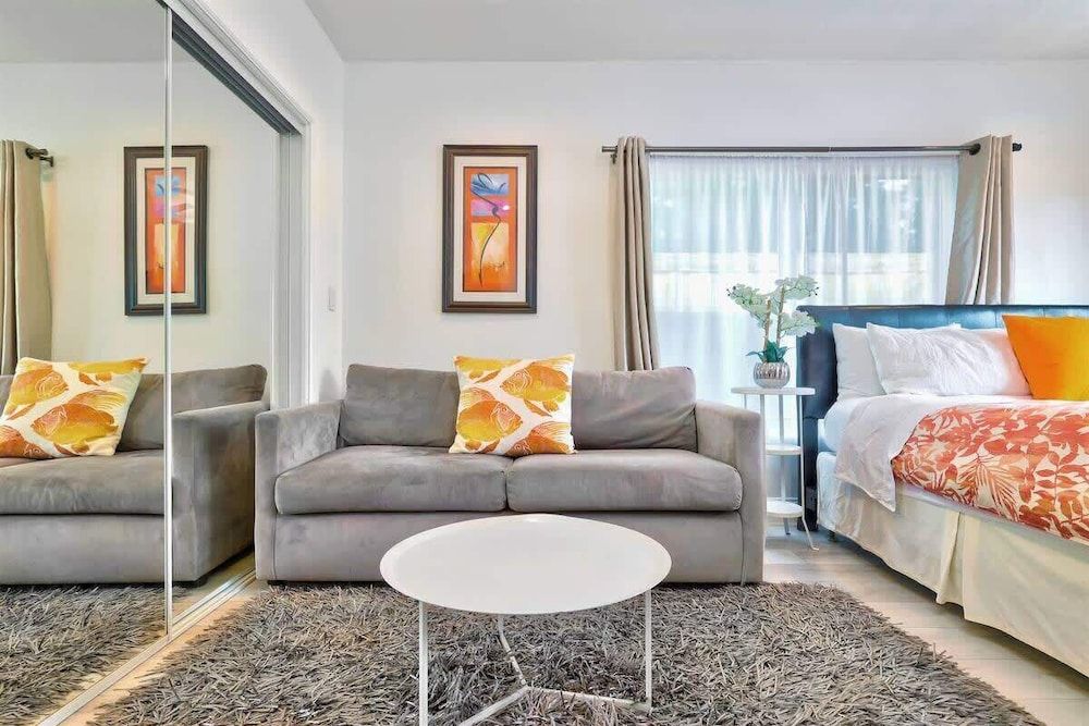 Orange Dream on the Water Apartment 29