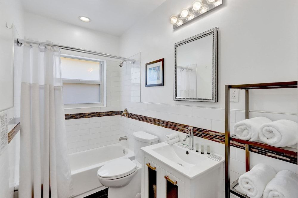 Orange Dream on the Water Apartment 43