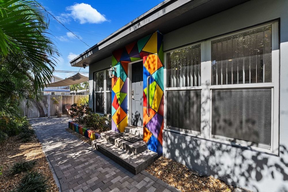 320-1 Las Olas Boulevard Apartment 19