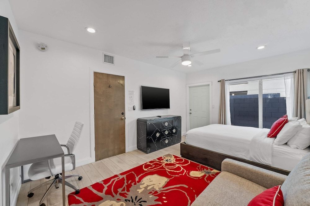 320-1 Las Olas Boulevard Apartment 15